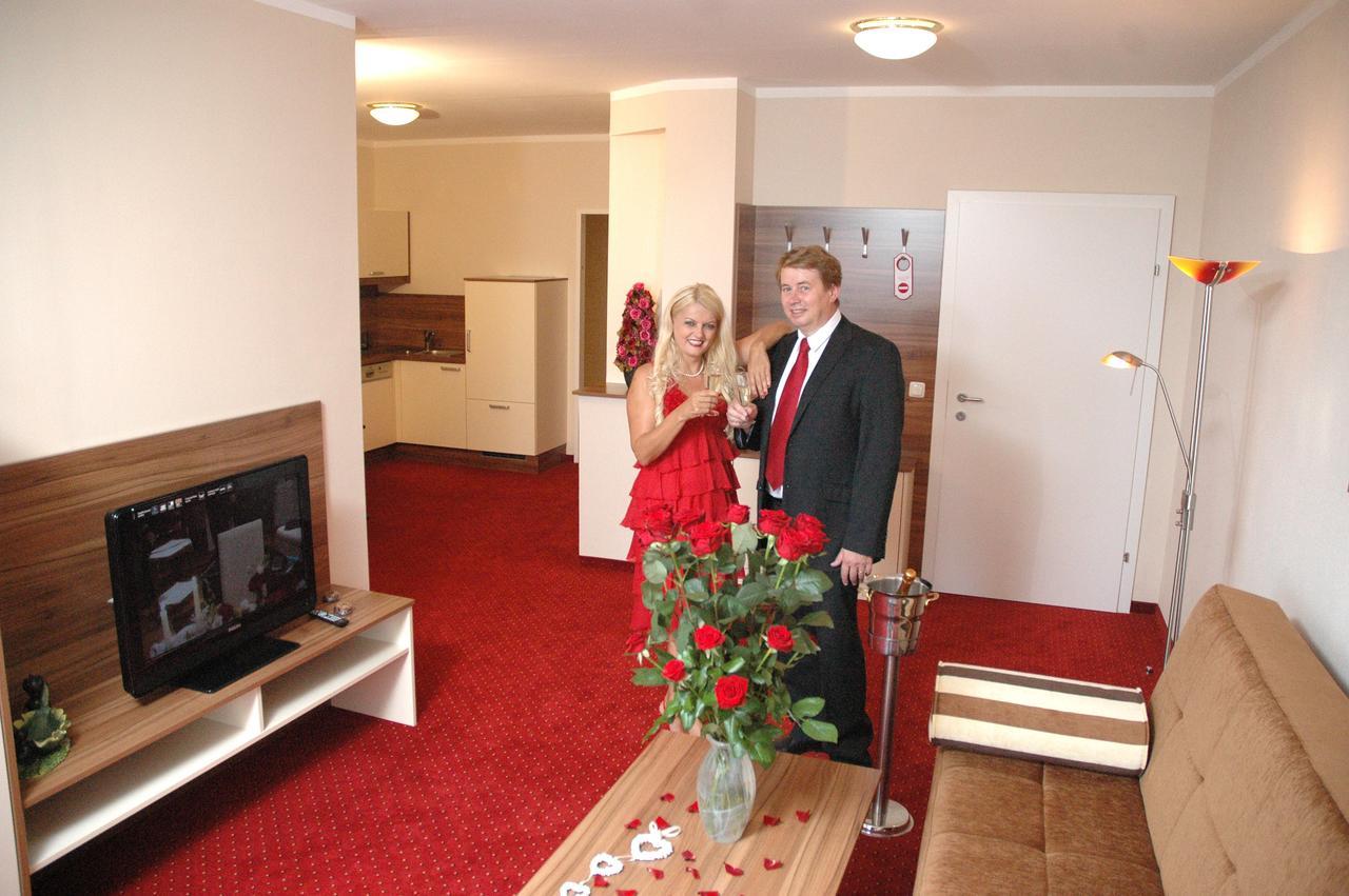 Hotel Garni Daniela Urich Schwanenstadt エクステリア 写真