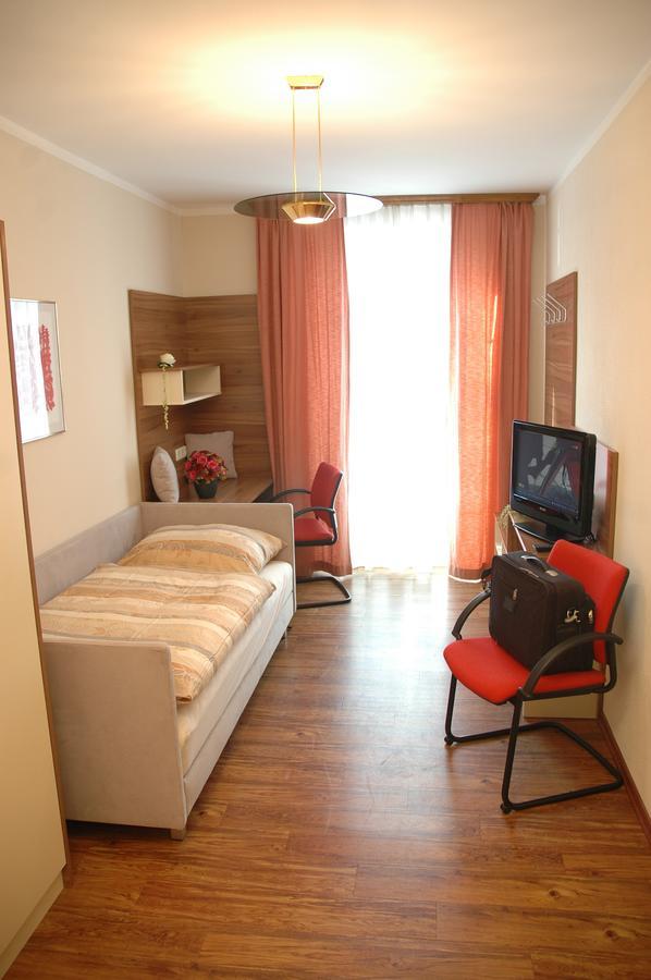 Hotel Garni Daniela Urich Schwanenstadt エクステリア 写真