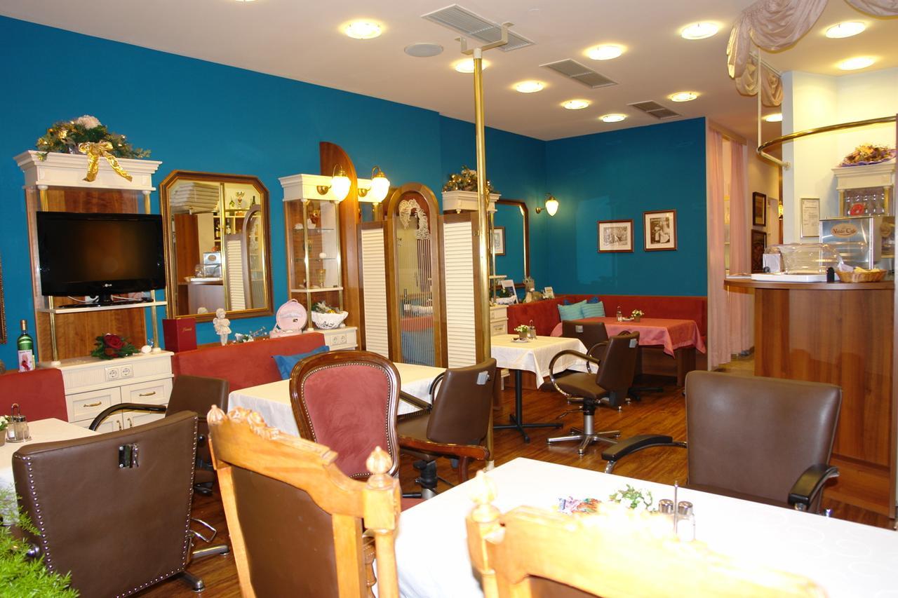 Hotel Garni Daniela Urich Schwanenstadt エクステリア 写真