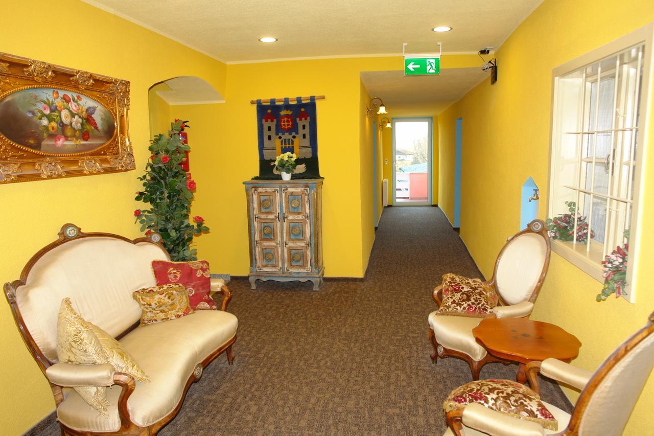 Hotel Garni Daniela Urich Schwanenstadt エクステリア 写真