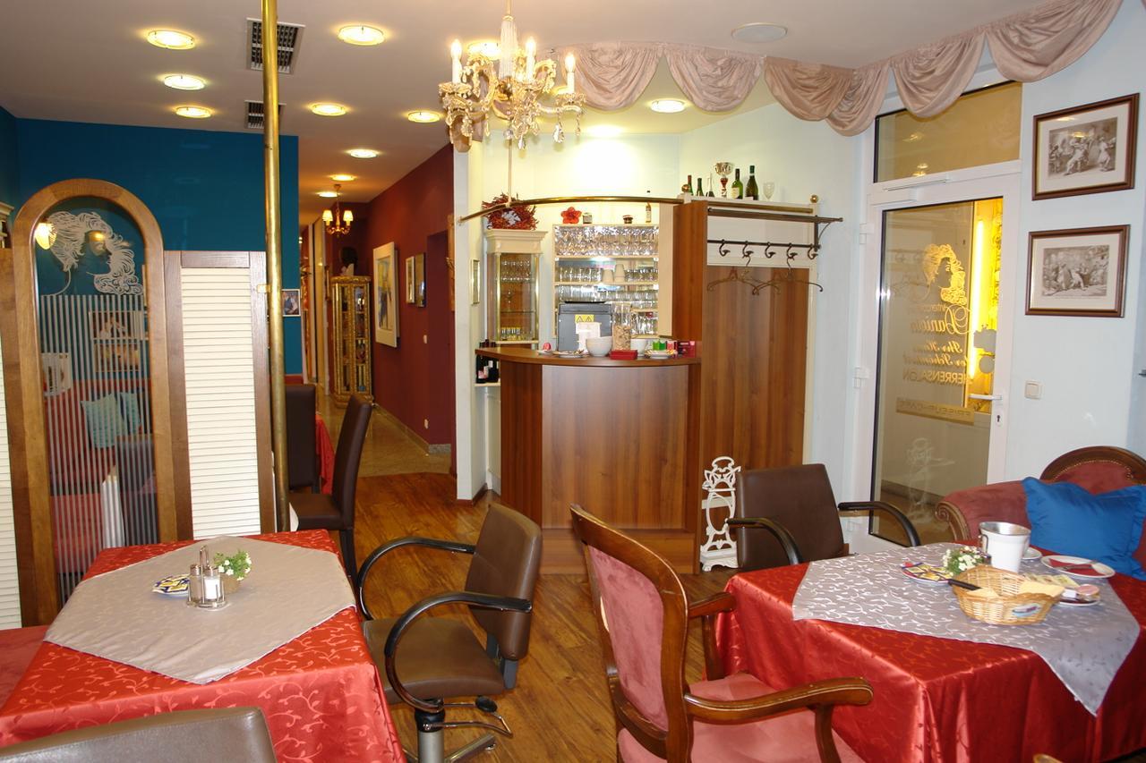 Hotel Garni Daniela Urich Schwanenstadt エクステリア 写真