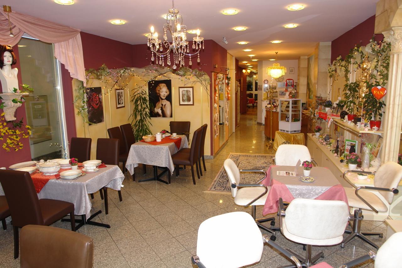 Hotel Garni Daniela Urich Schwanenstadt エクステリア 写真